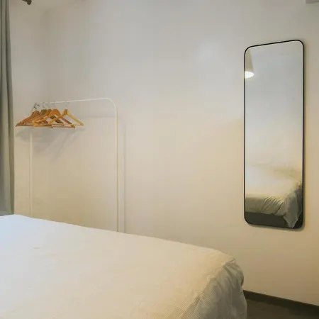 2 Bedrooms Triplex In Historic Heart Of * 리에주