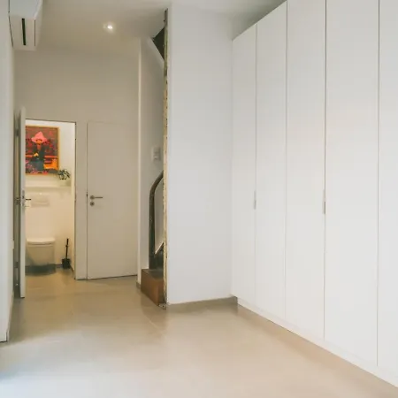 펜션 2 Bedrooms Triplex In Historic Heart Of 리에주